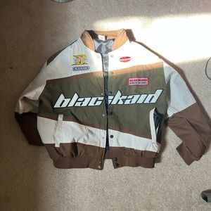 Black aid jacket with a vintage look